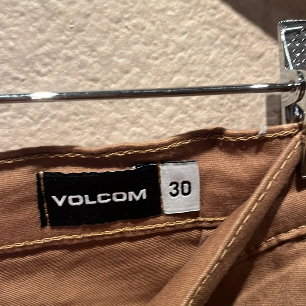 New Volcom Men’s Khaki Brown Shorts Size 30 NWT